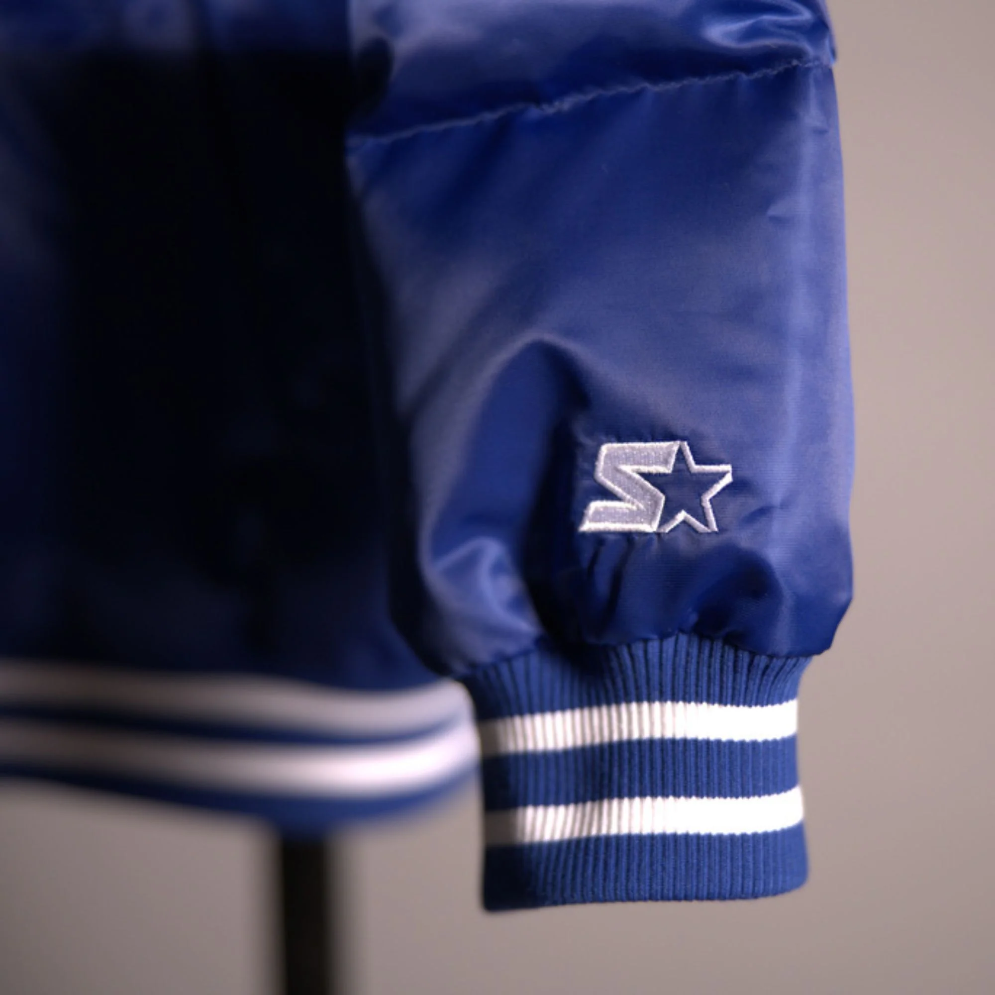 PISTONS X TY MOPKINS DETROIT PISTONS DOWN BUBBLE JACKET - Image 8